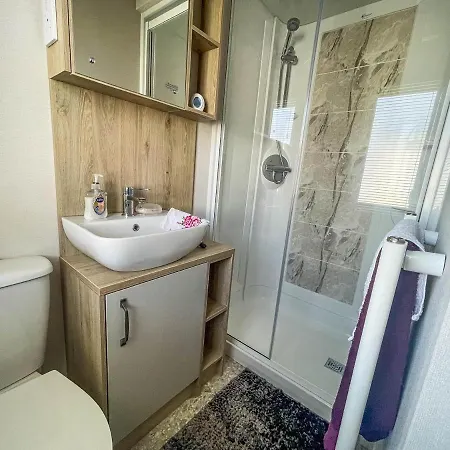 Spacious Caravan With Large Decking Area, Perfect To Enjoy The Sun, Ref 23058C Hunstanton Exterior photo
