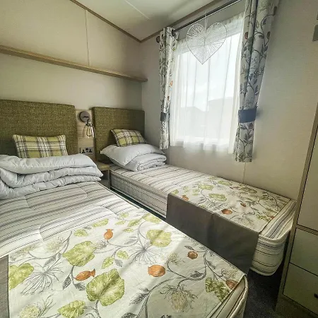 Spacious Caravan With Large Decking Area, Perfect To Enjoy The Sun, Ref 23058C Hunstanton Exterior photo