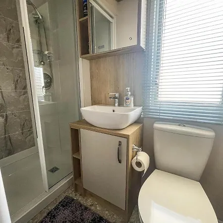 Spacious Caravan With Large Decking Area, Perfect To Enjoy The Sun, Ref 23058C Hunstanton Exterior photo